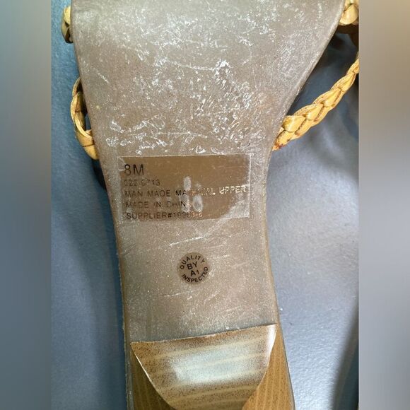 Arizona 2” Heel with Woven Tan Laces, size 8M - Picture 3 of 4